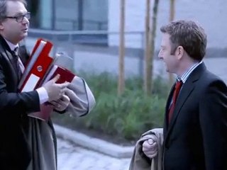 SFR Business Team - Le Forum - Qui s'occupe de moi ?