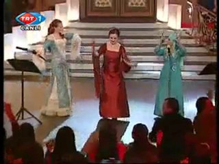 Yürü yavrum yürü fistanını sürü