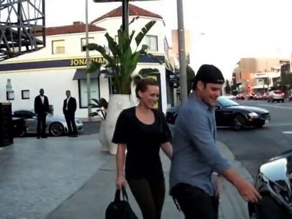 Hilary Duff enceinte ?