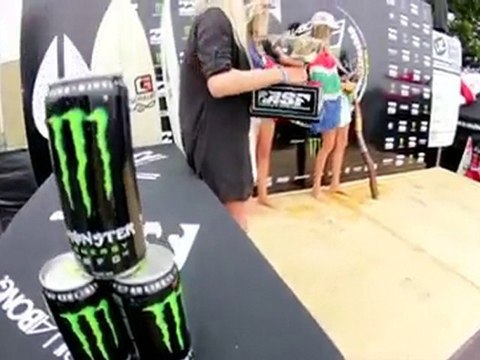 2010 Billabong World Junior - Day 4 Girls and Boys Highlights