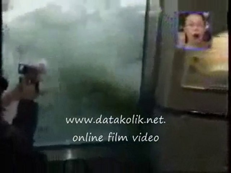 Fok başlıklı kız ve kutup ayısı ))