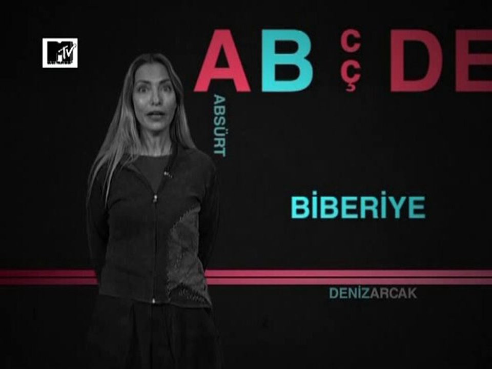 Ünlü Harfler: Deniz Arcak