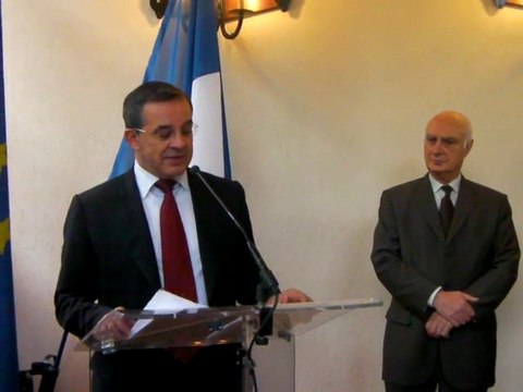 Méru : Thierry Mariani inaugure les16 caméras à la gare SNCF