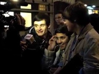 Mugler show- fans de Lady gaga.