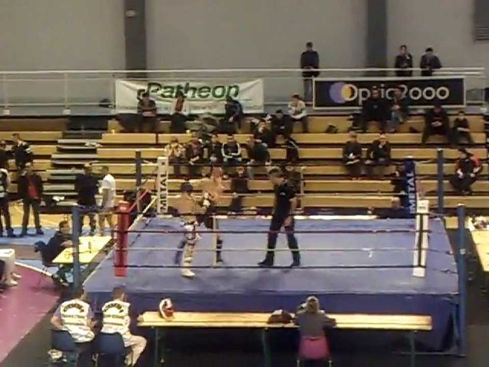 jeremy Champion de ligue de Kick boxing 2011 en -60kg