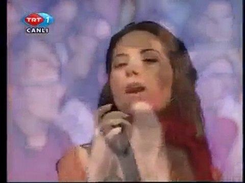 Sinem - Göcmen Kizi - Canli Performans Kaydindan