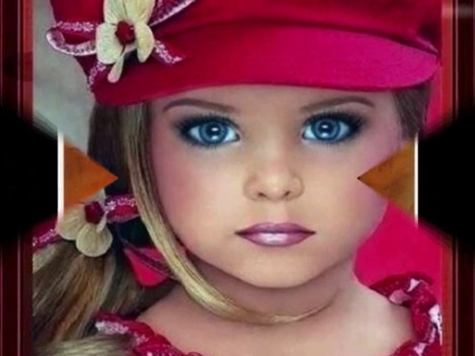 KÜLDÖK  NEKED EGY CUPPANÓST