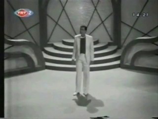 İlhan İrem - Sensizde Yaşanıyor