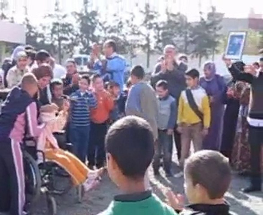 توزيع نظارات طبية بسيطولازر وبني انصار