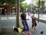 Des chanteurs français dans Melbourne