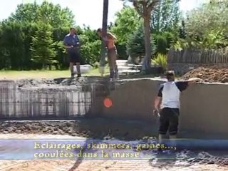 Construction de Piscine Monobloc Béton BatiDeK