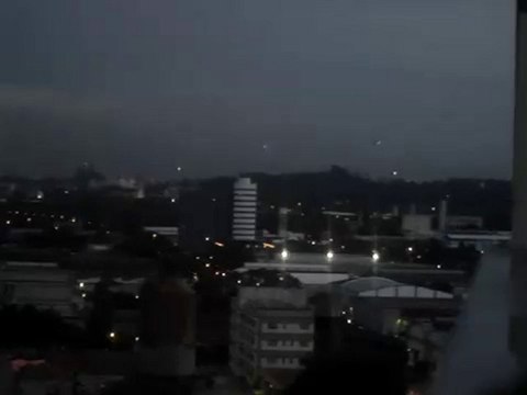 UFO 17 01 2011 Ovnis Sobre Sao Paulo 2/2