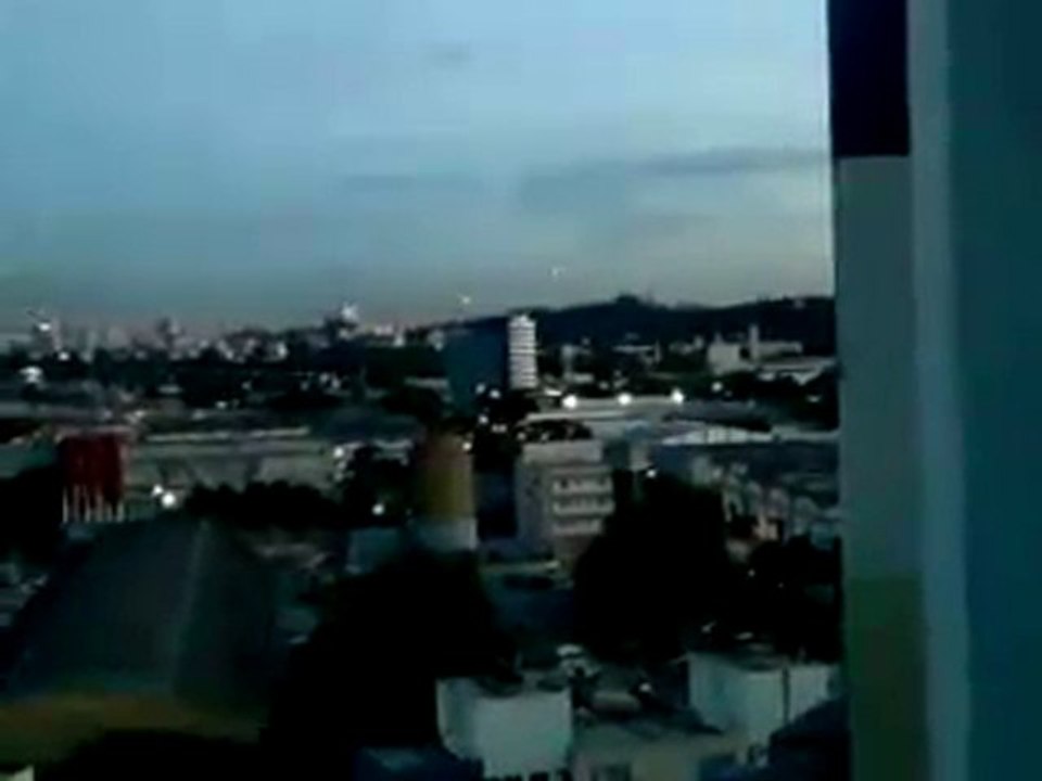 UFO 17 01 2011 Ovnis Sobre Sao Paulo 1/2