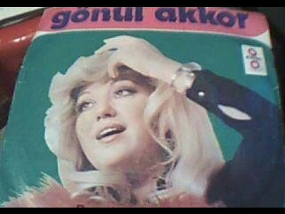 Gönül Akkor - Sen Orada Ben Burada