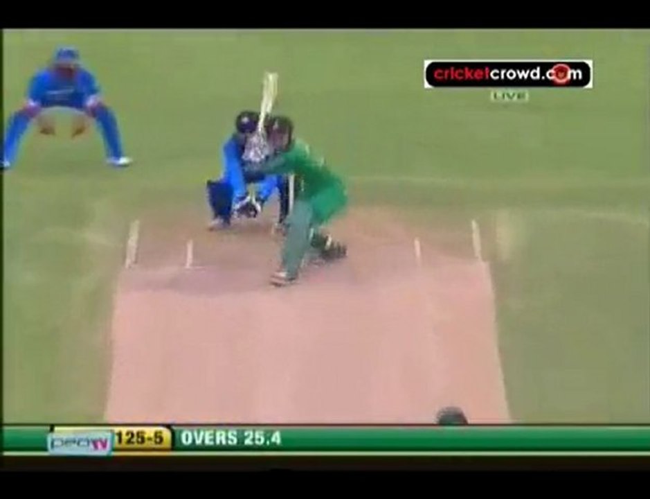 Duminy shines as SA level series