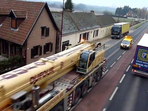 Terex Demag AC350 DUFOUR et convoi vus du haut du pont