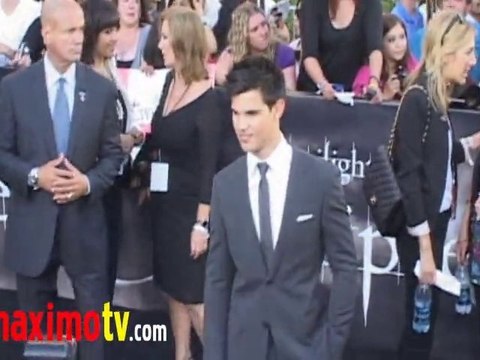 TAYLOR LAUTNER at ECLIPSE Premiere Arrivals