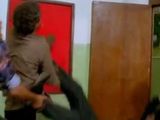 Hostel (2011) DVD SCR Part6