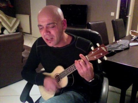 Guillaume Grand -l'amour est laid (ukulele)