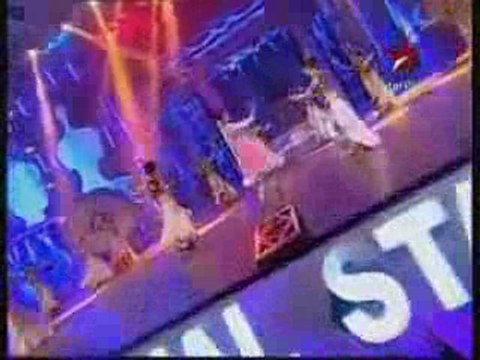 Gulte.com - Aishwarya Rai at Star plus Screen awards 2011