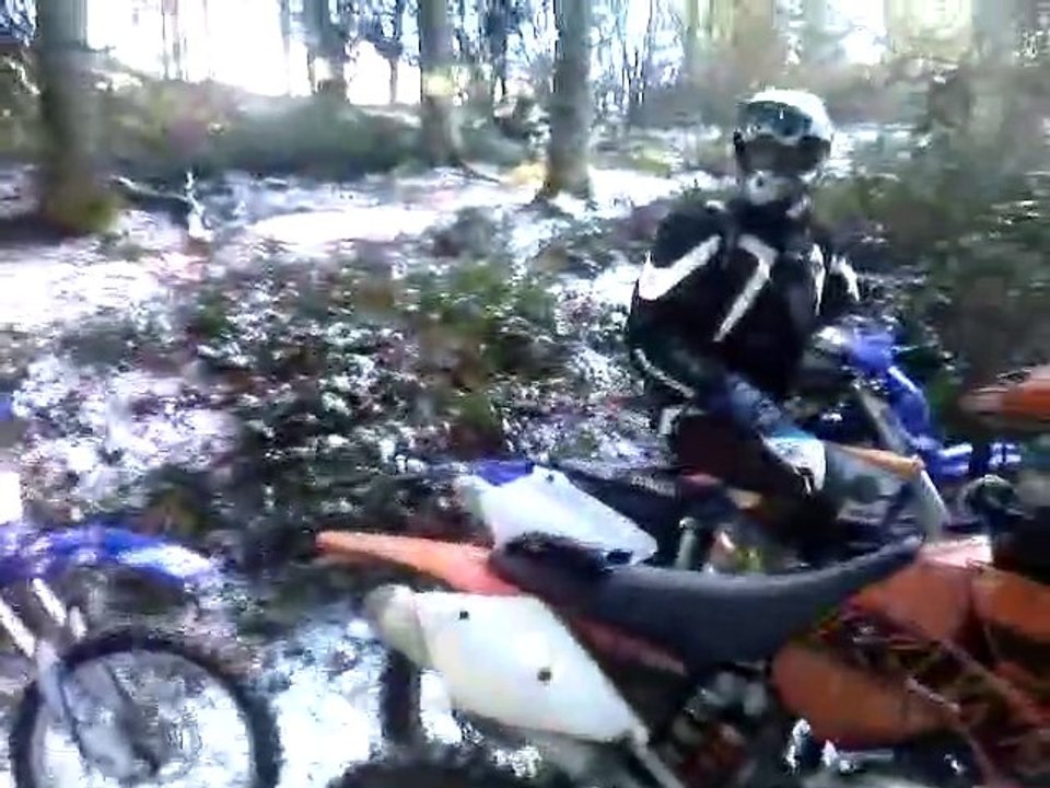 MOV002