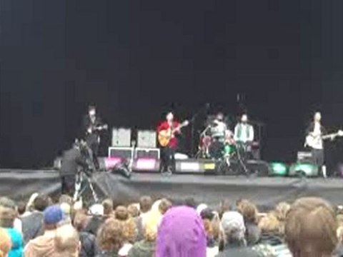 Local Natives - Airplanes live @ Hurricane 2010