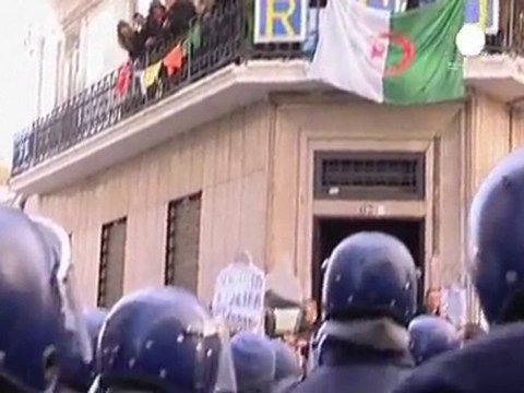 Algerian police break up opposition rally