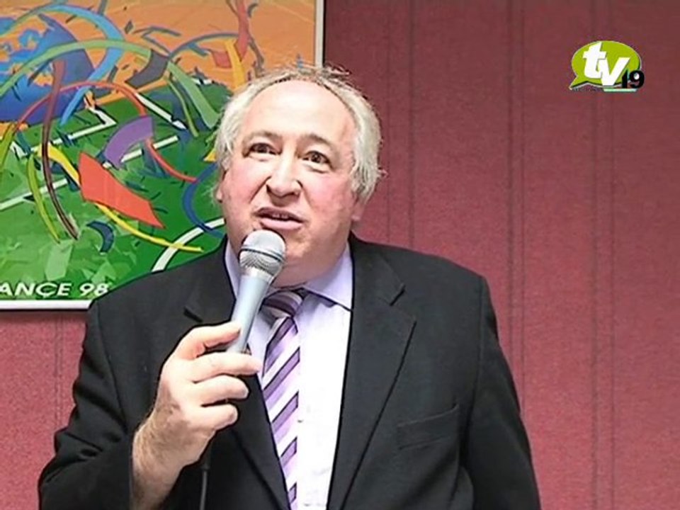 Inauguration du panneau des partenaires au district de foot