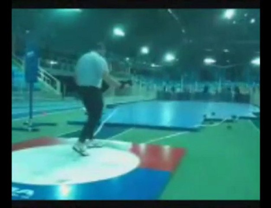 Athlé lancer poids Gaetan Bucki PB 20m35 saison 2011