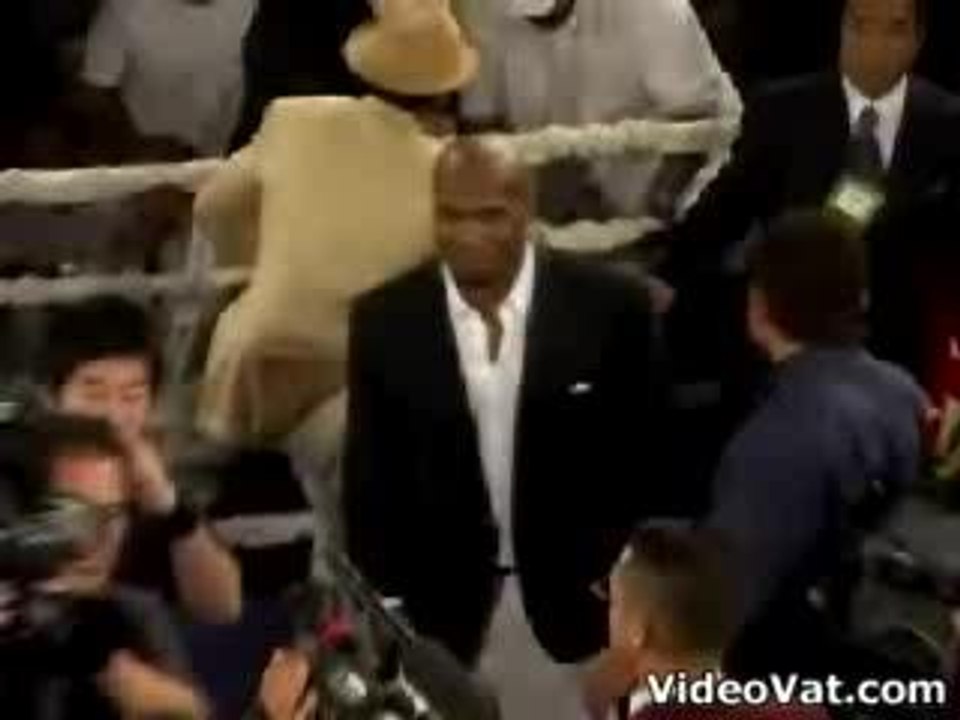 Bob Sapp VS Mike Tyson