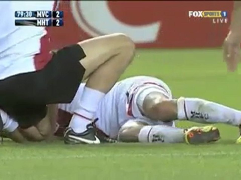 Kevin Muscat Red Card vs Melbourne Heart