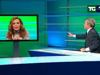 Santanché 'saluta' Littizzetto col dito medio