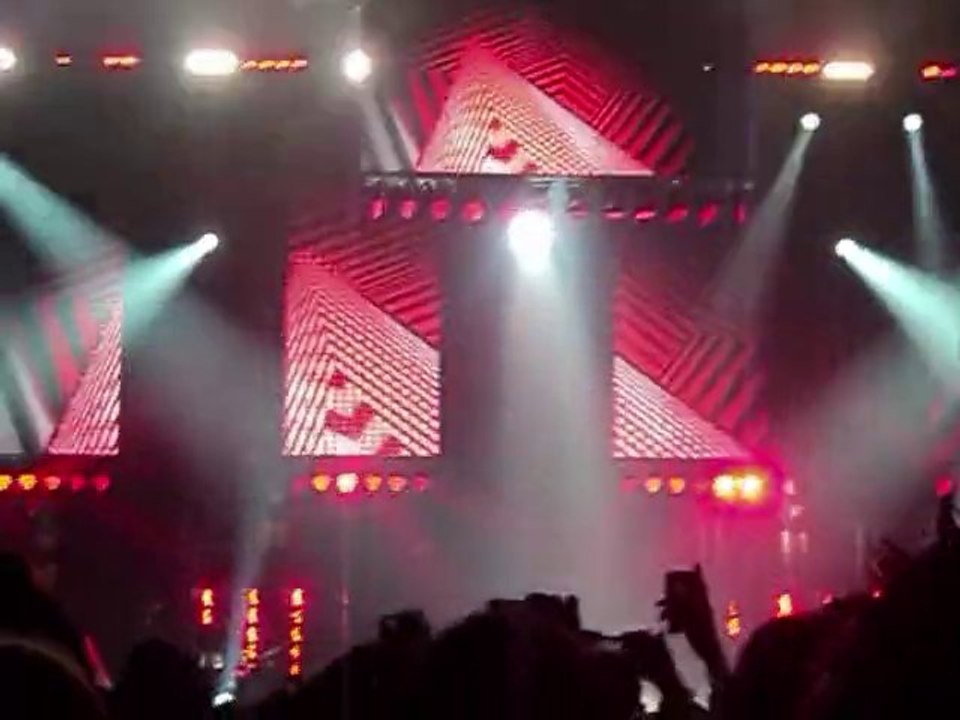 usher - OMG - Strasbourg 2011 :) !