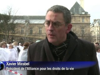 Des centaines de manifestants disent "non à l'euthanasie!"
