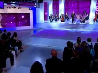 Femme grillagée, burka, voile integral