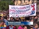 Des milliers d'Egyptiens dans les rues pour réclamer le départ de Moubarak