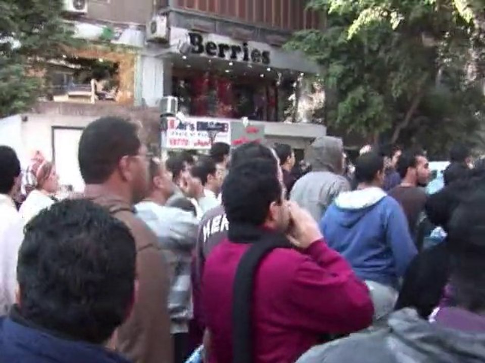 Egypte: trois morts dans des manifestations demandant le départ du président Moubarak
