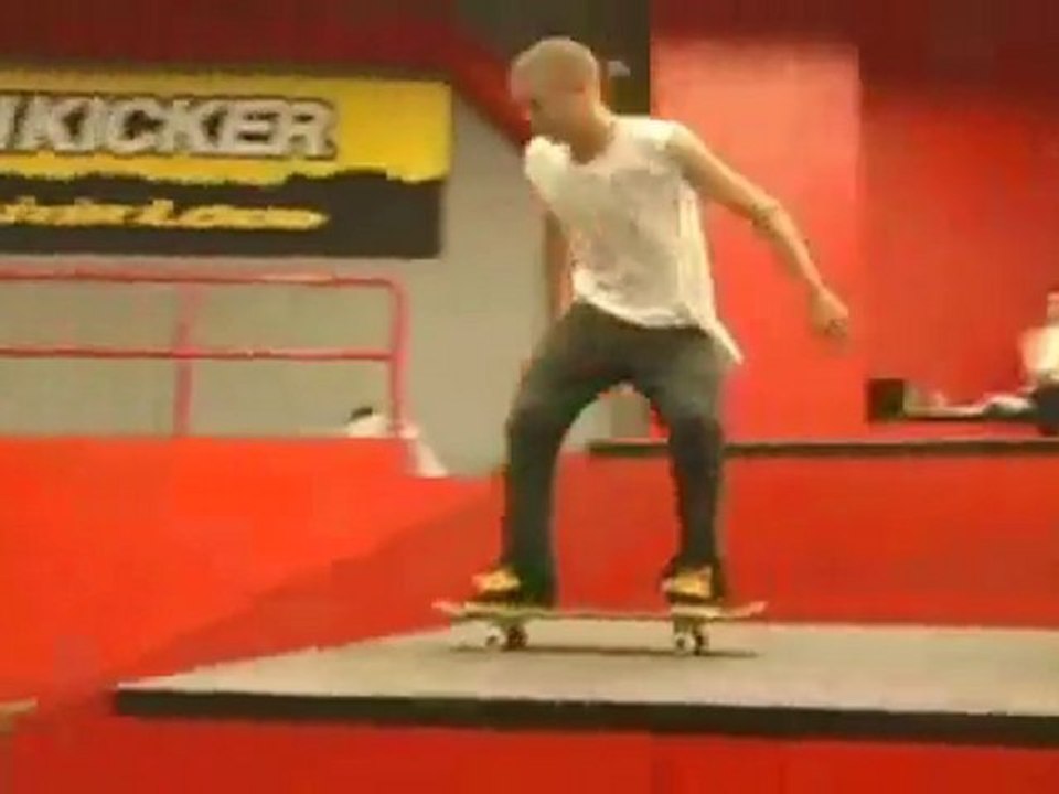 Plan B Skateboards  Ryan Sheckler´s New Park