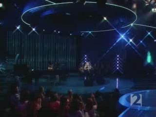 Kelly Clarkson - Because Of You Live
