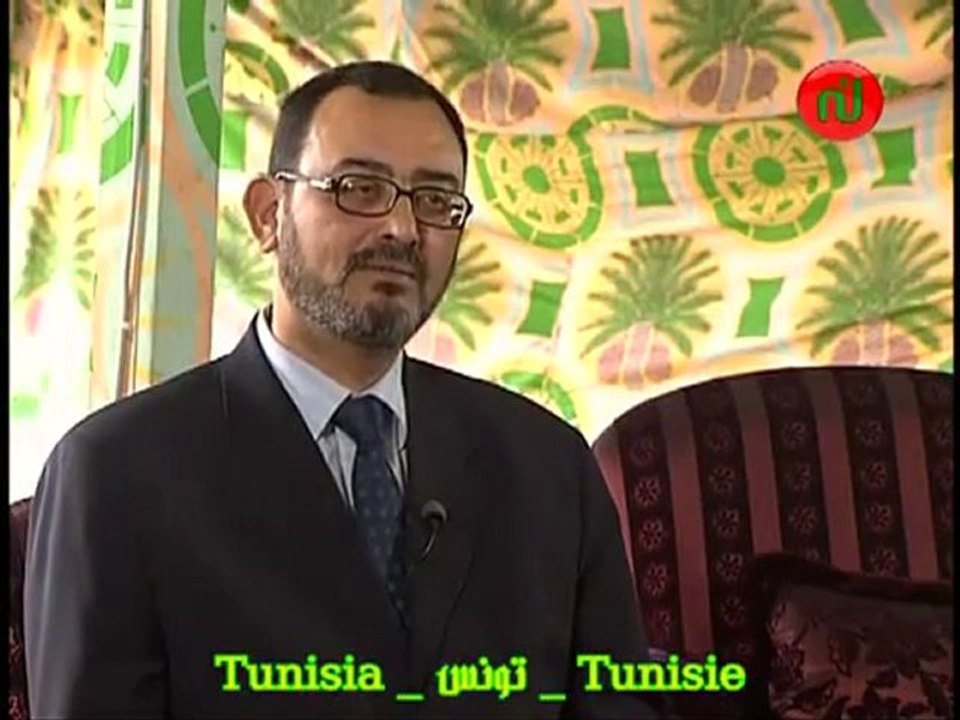 القذافي يعترف بتخريب ليبيا