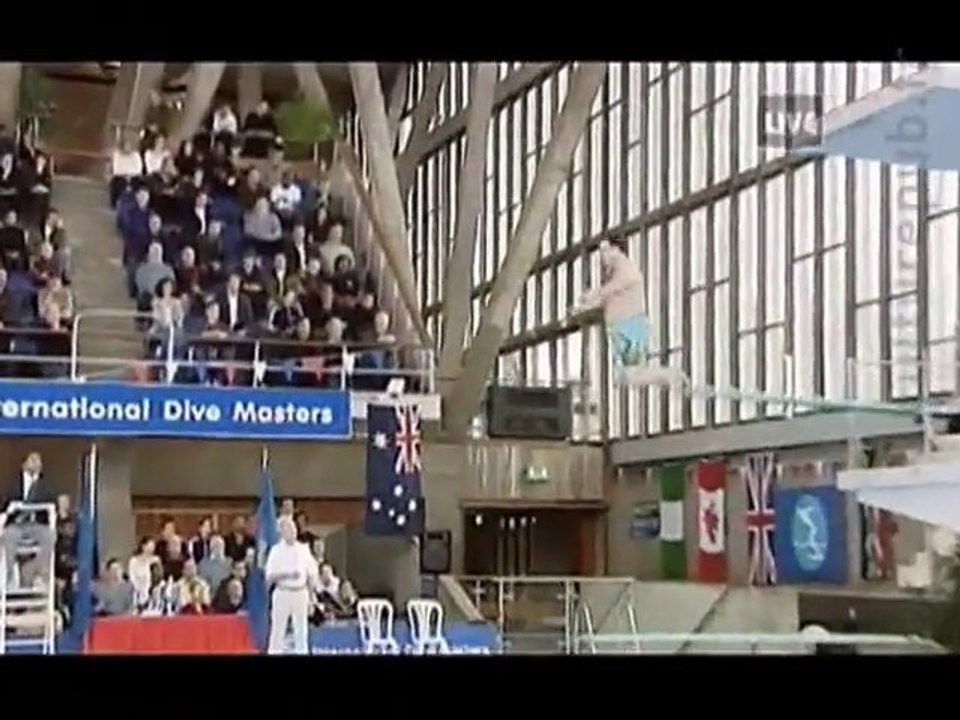 Un gros plongeur anglais gagne / John Smith