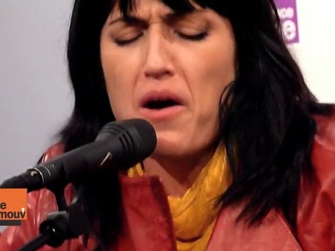 Joan As Police Woman - Chemmie en acoustique sur le Mouv'