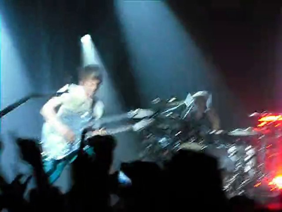 Muse - Uprising - Concert privé @ Casino de Paris 25/05/2010