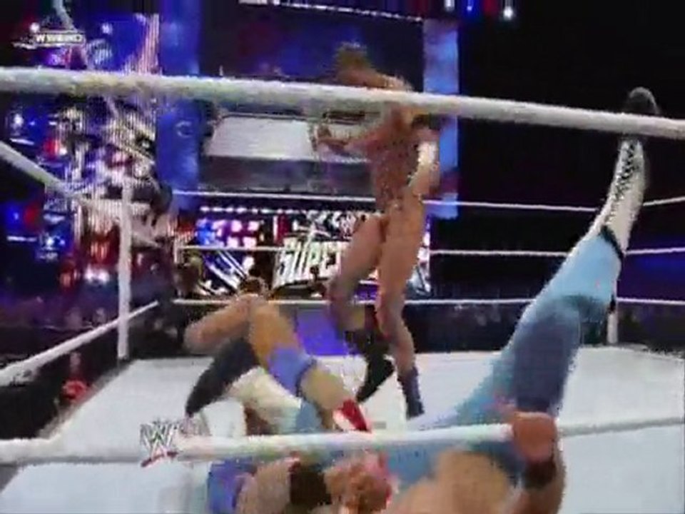 David Hart Smith/Darren Young vs Primo/Zack Ryder (WWE Super