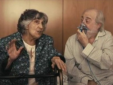 Mil cretinos - Clip 08