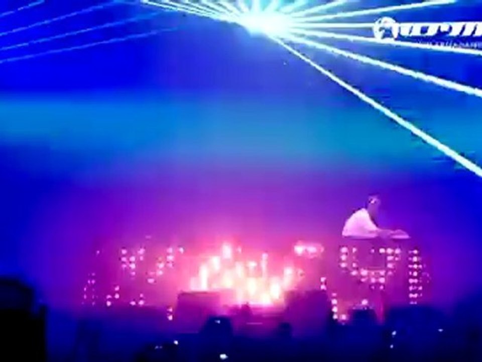 Armin van Buuren Feat. Jan Vayne - Serenity