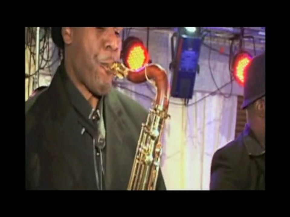 CHANGE (LIVE) Performing Searching 2010