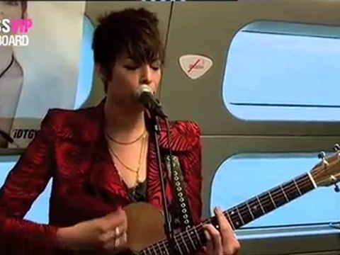 Mademoiselle K à bord d'iDTGV _2011