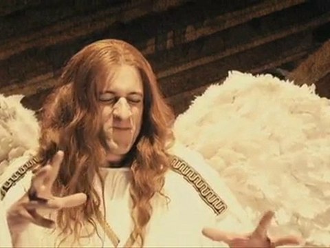 Mil cretinos - Clip 09