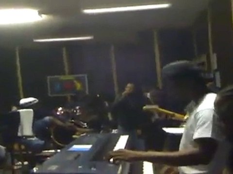 Buju Banton Stephen Marley - Jah Army (Live avant concert)